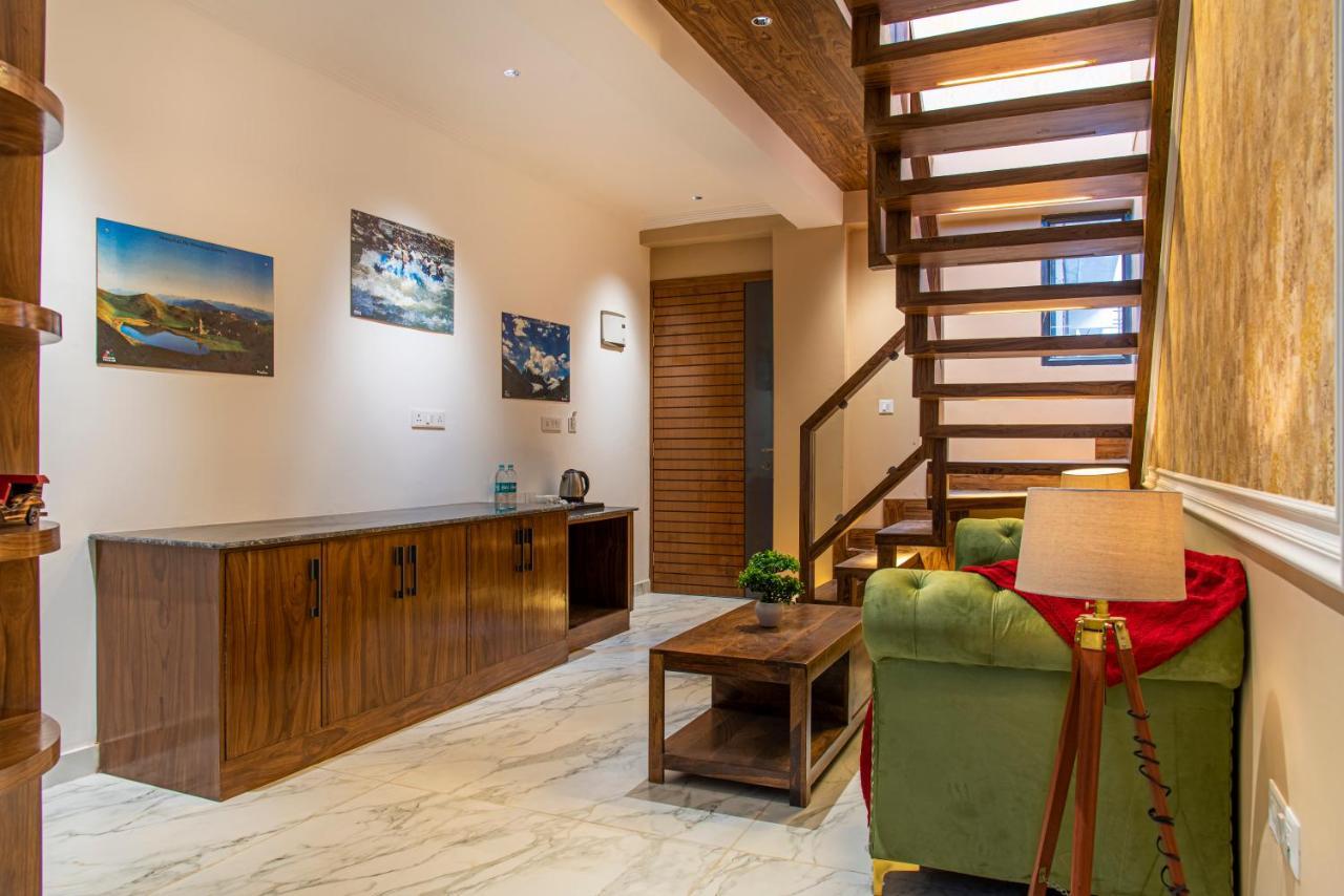 Апартаменты Hillcrest Uphills Касаули Экстерьер фото
