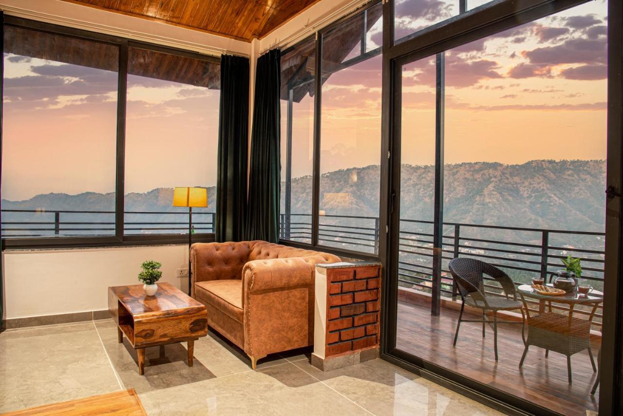 Апартаменты Hillcrest Uphills Касаули Экстерьер фото