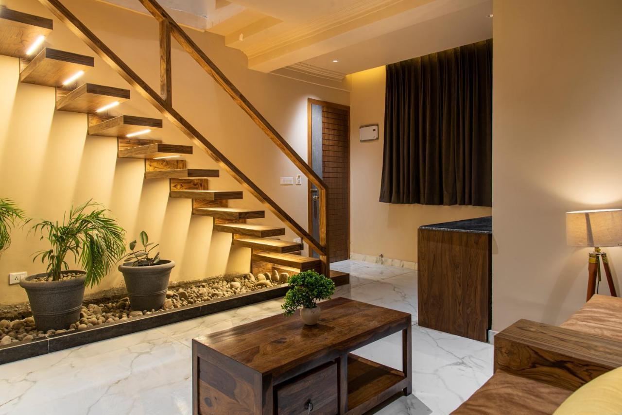 Апартаменты Hillcrest Uphills Касаули Экстерьер фото