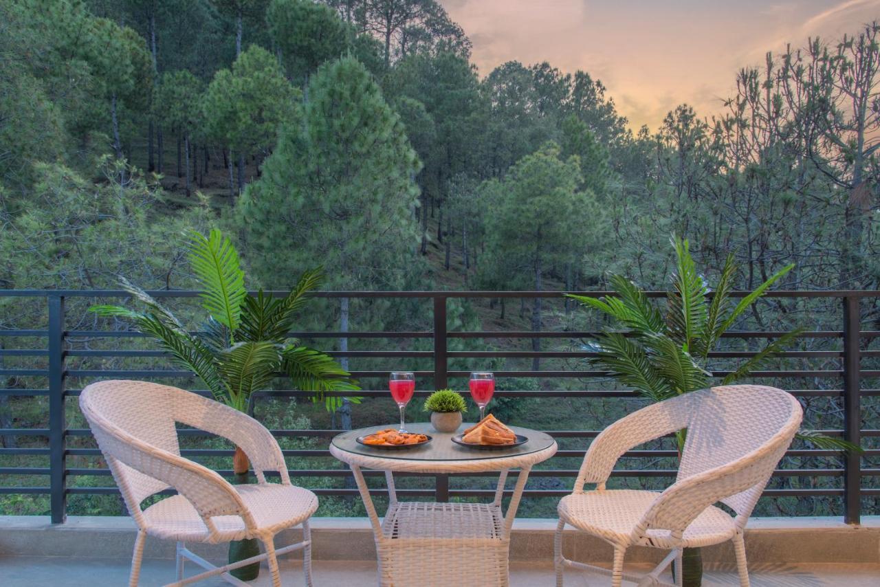Апартаменты Hillcrest Uphills Касаули Экстерьер фото
